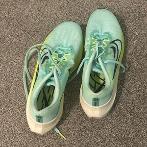Nike Zoom Fly women’s size 9